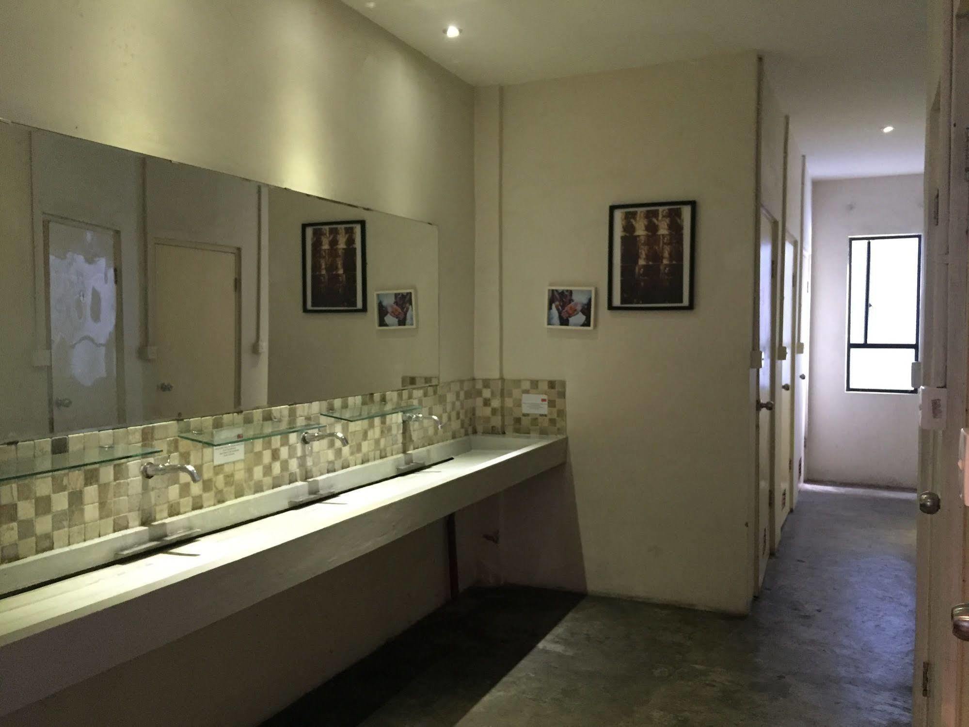 Kayun Hostel Legian  Exterior photo