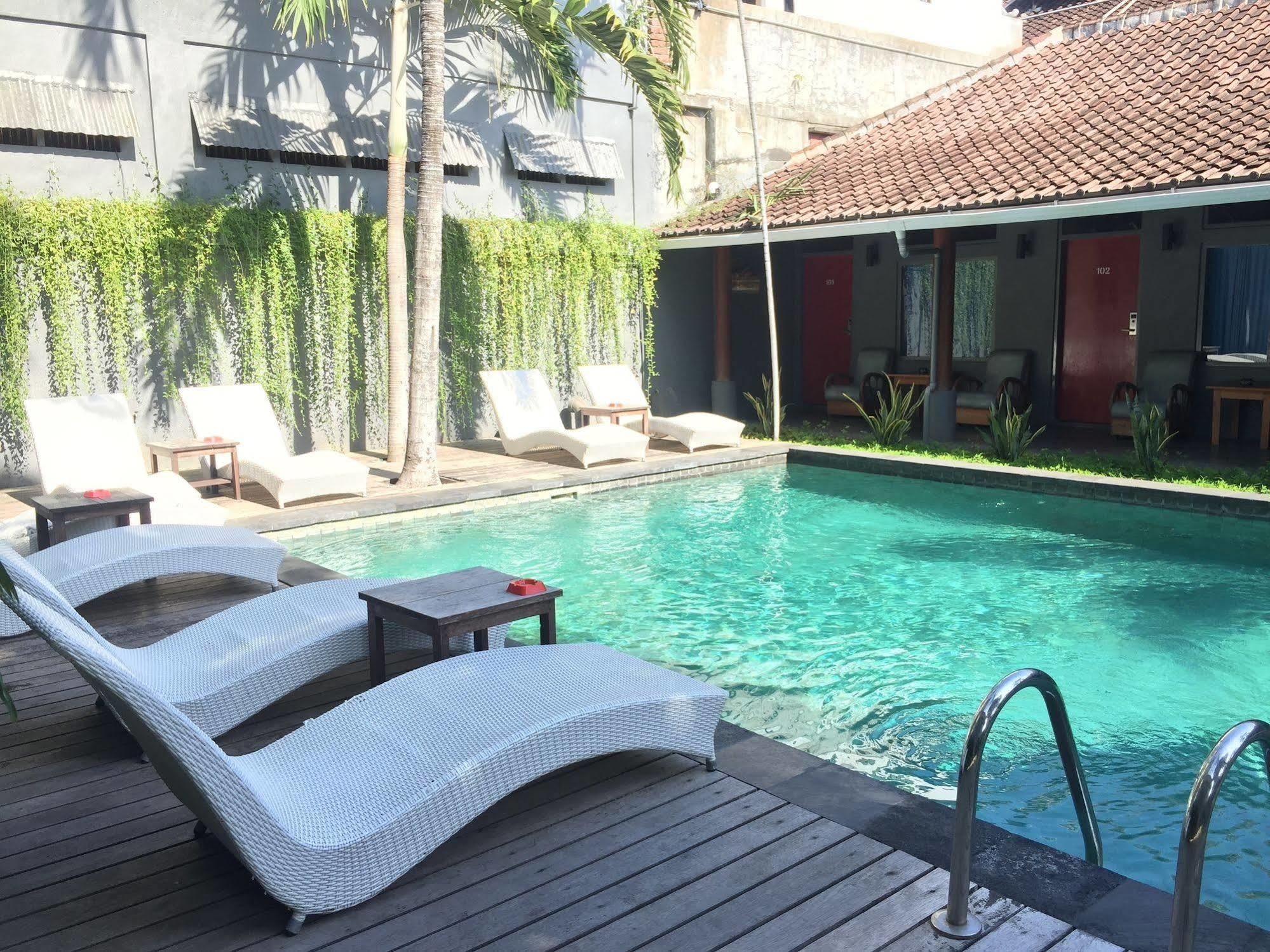 Kayun Hostel Legian  Exterior photo